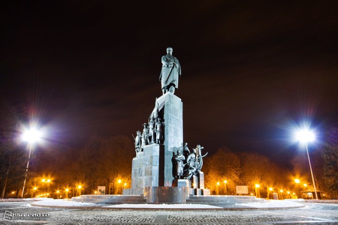 Памятник Т. Г. Шевченко Харьков