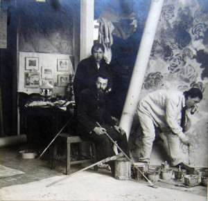 Ермилов, Штейнберг, Борисов в мастерской Штейнберга. 1911 год