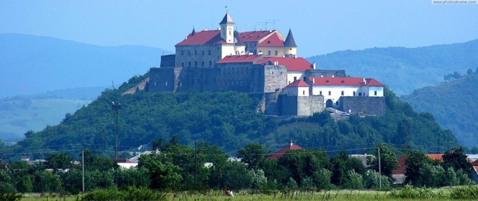 Мукачево замок Паланок Закарпатье
