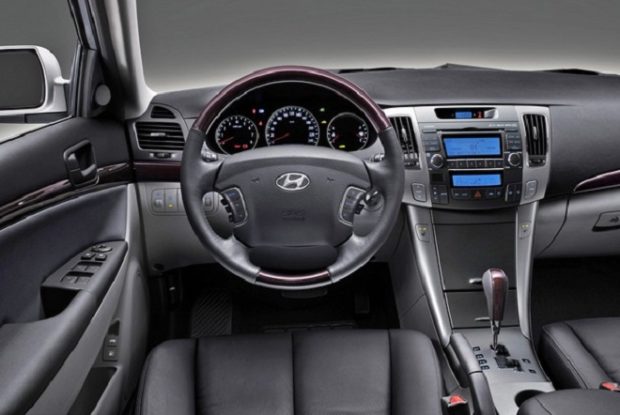 Салон "Hyundai Sonata"