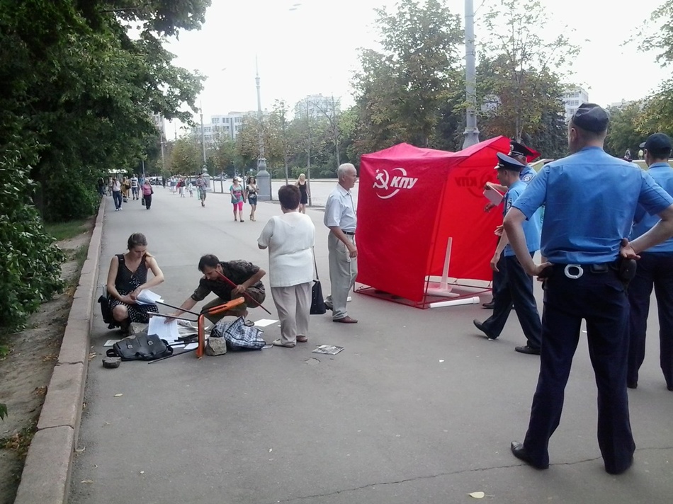 Игорь Балута написал открытое письмо лидеру КПУ Петру Симоненко с просьбой повлиять на пророссийские митинги в Харькове