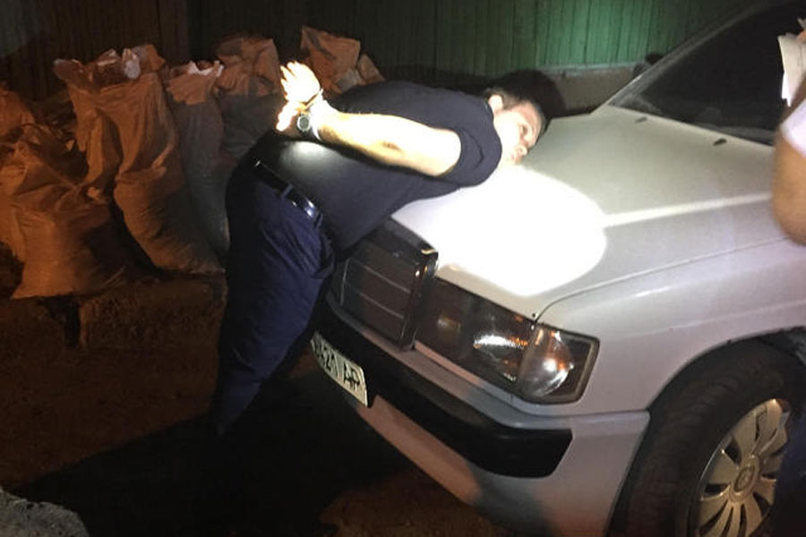 Харьковских прокуроров-вымогателей задержали на получении взятки