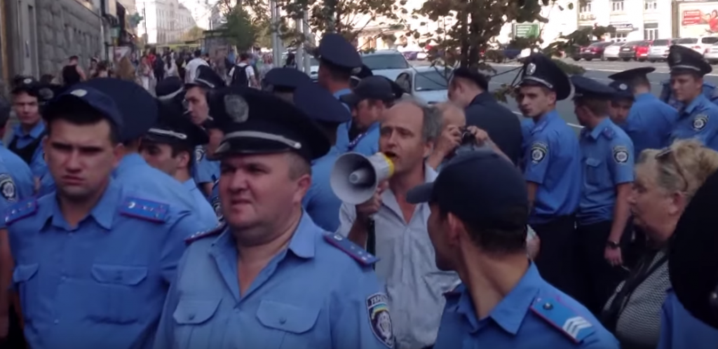 В Харькове открыт сезон «Русской осени»: митинг против войны и фашизма под горсоветом