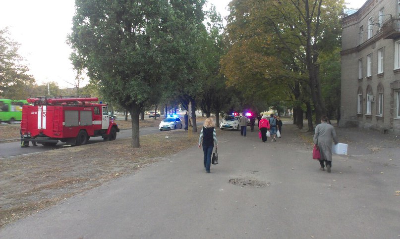 Пьяный харьковчанин выбросил девушку из окна (фото)