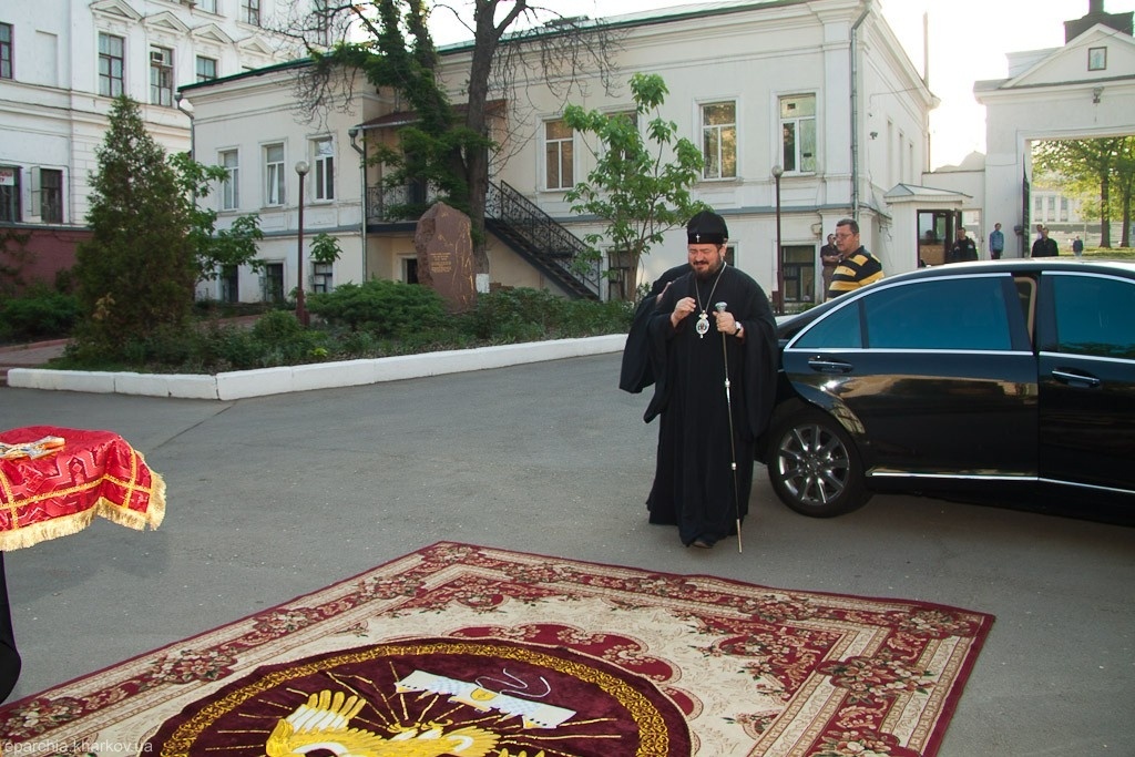 Кадило крутится: Харьковский митрополит Онуфрий и его элитная недвижимость в центре города