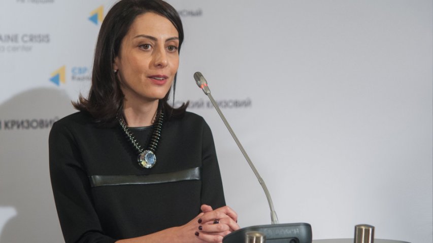 Хатия Деканоидзе выступила в защиту харьковского полицейского-хама