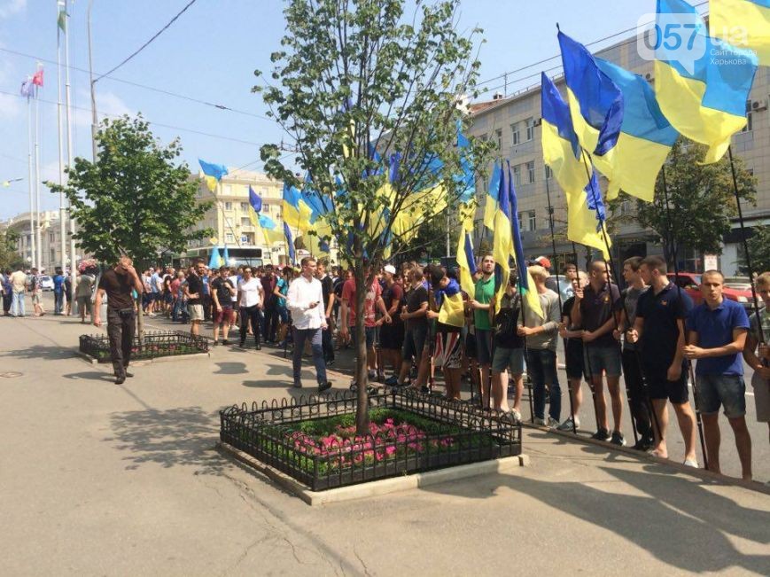 Пикет под Горсоветом: ветераны АТО VS харьковские маршрутчики