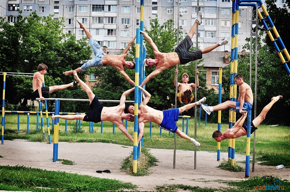 Воркаут в массы: площадки для занятия спортом появятся на всех школьных стадионах Харькова