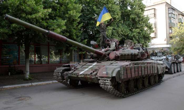 Харьковский завод выпустил в 4 раза больше бронетехники для ВСУ