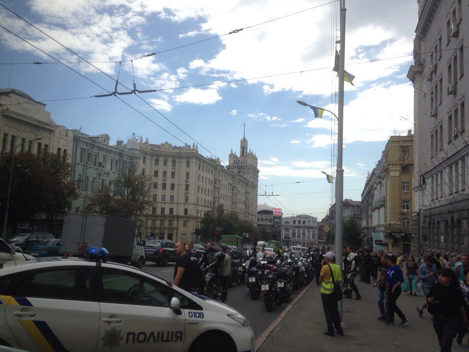 Харьковские байкеры пикетируют горсовет