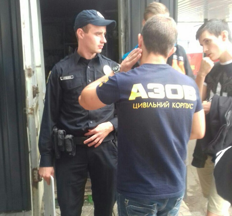Харьковский “Азов” совместно с полицией закрыл наркоточку