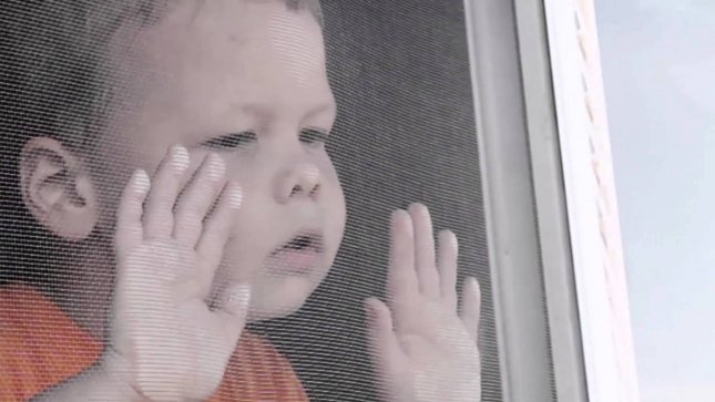 В Харькове из окна выпал 4-летний ребенок