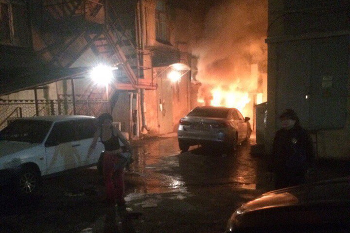 В Харькове снова ночью горел автомобиль