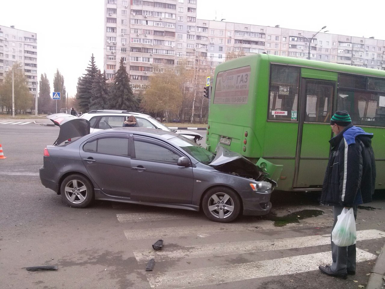 ДТП на Алексеевке: иномарка въехала в маршрутку