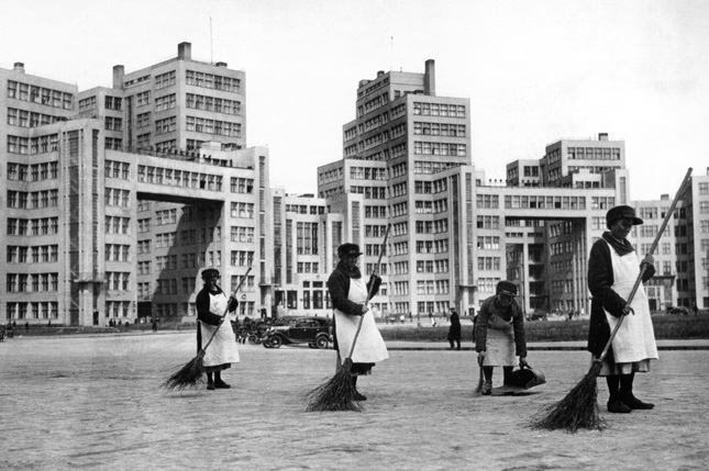 День в истории Харькова: 7 ноября, сдан в эксплуатацию Госпром