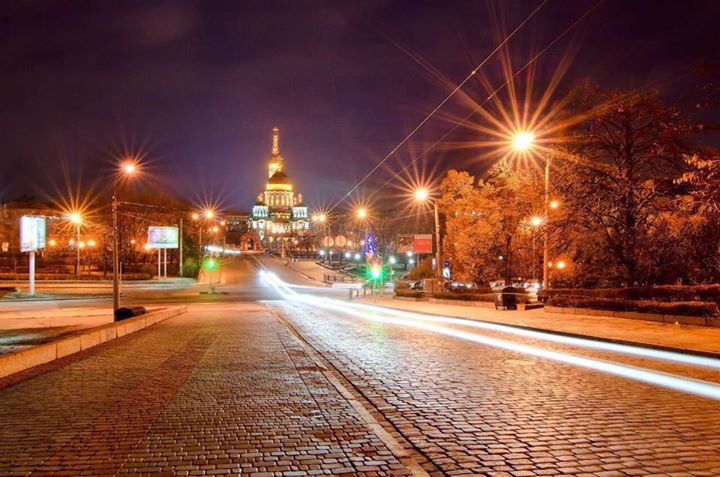 Харьков вечером