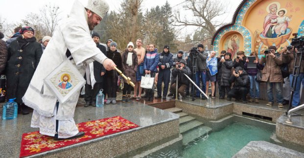 Где будут освящять воду на Крещение 2018 в Харькове (график)