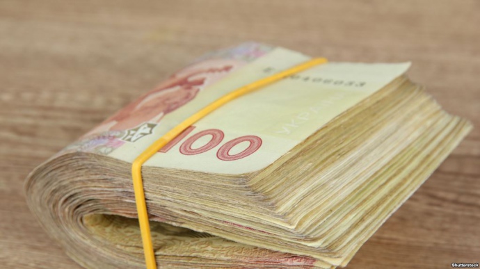 Минимальную зарплату до 4200 гривен могут повысить по итогам первого квартала 2018 года