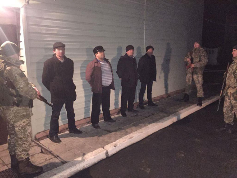 Харьковские пограничники задержали троих нарушителей государственной границы и их проводника