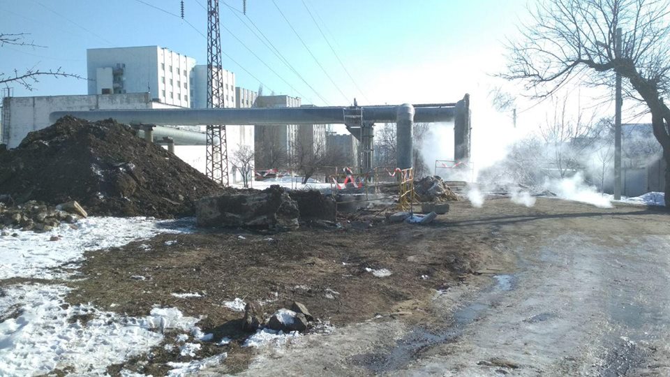 Авария на теплосетях в Харькове: тепло обещают дать к обеду