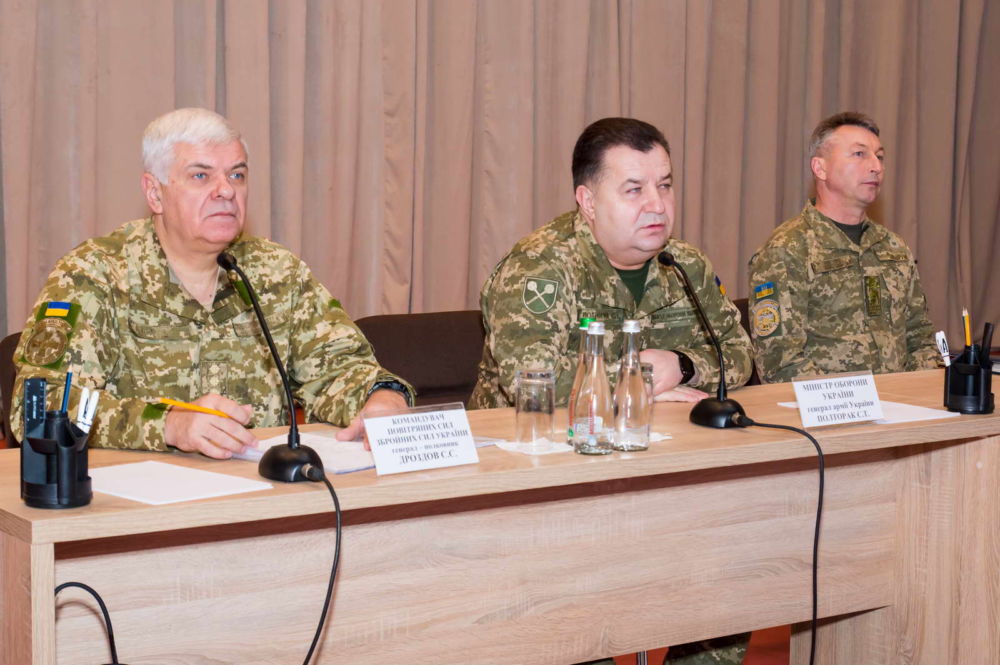 Министр обороны Украины представил нового руководителя ХНУВС имени Ивана Кожедуба