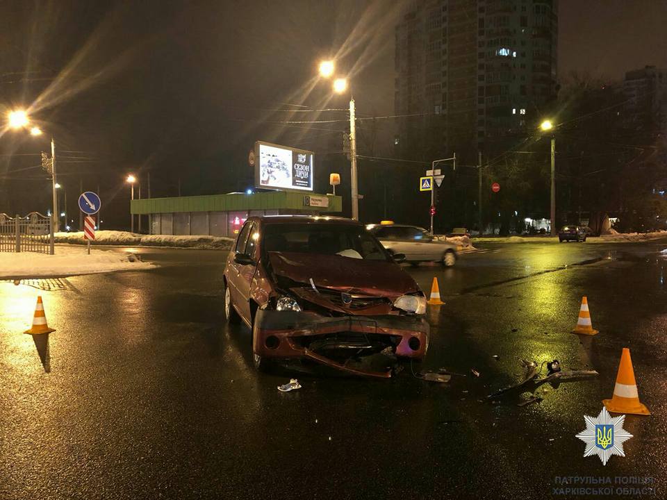 Несовершеннолетний на BMW попал в ДТП на проспекте Науки