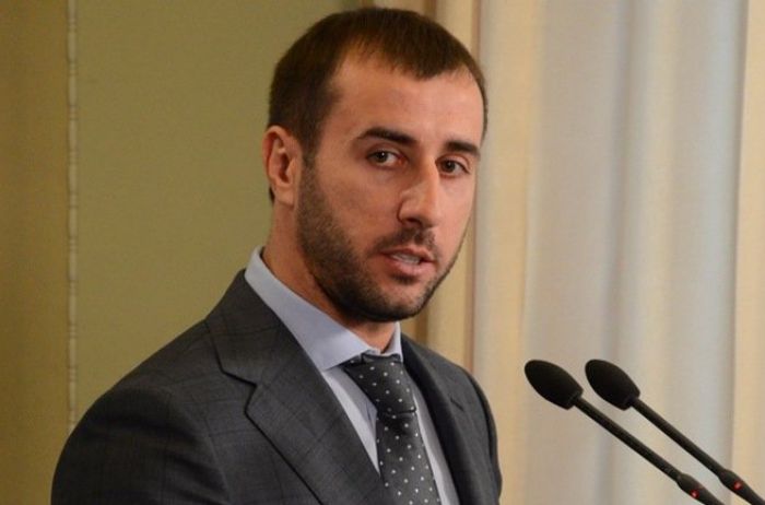 В СМИ набирает обороты скандал вокруг «орешков» Сергея Рыбалки
