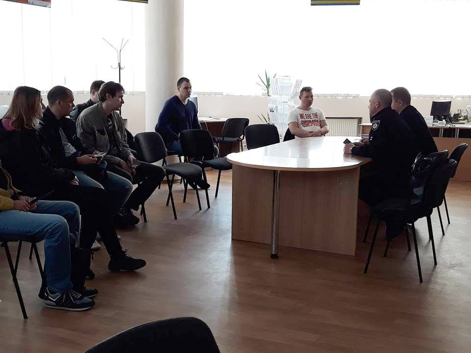 Безработные харьковчане хотят стать полицейскими