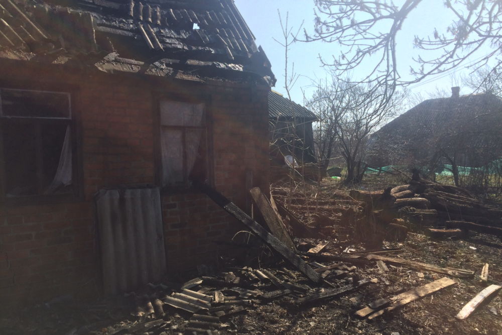 Площадь горения сухостоя на Харьковщине составила 11 га: сожгли 12 различных зданий и построек