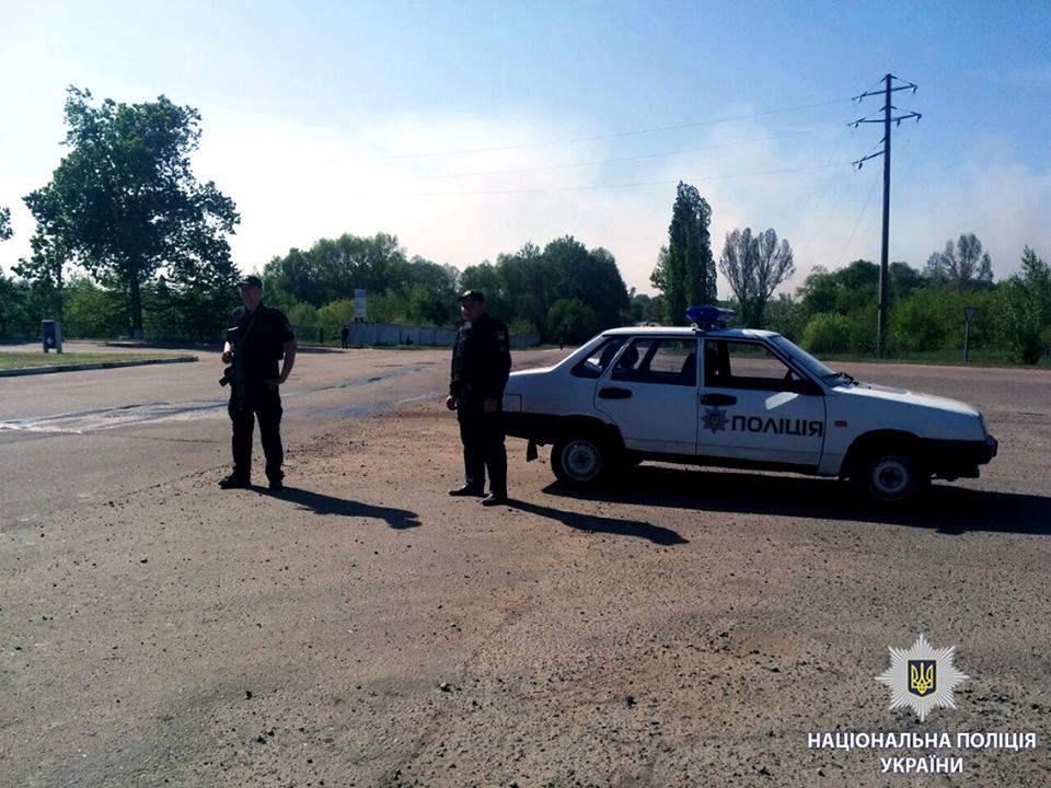 Пострадавших в результате взрывов в Балаклее нет, дорогу к воинской части перекрыто – полиция