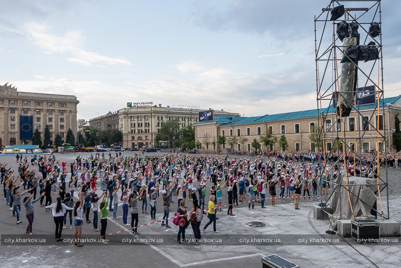 В центре Харькова временно ограничивают движение транспорта