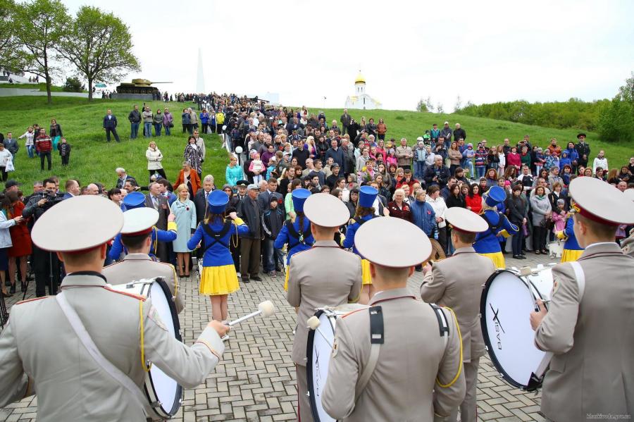 9 мая на Харьковщине пройдет выставка военной техники и будет работать полевая кухня