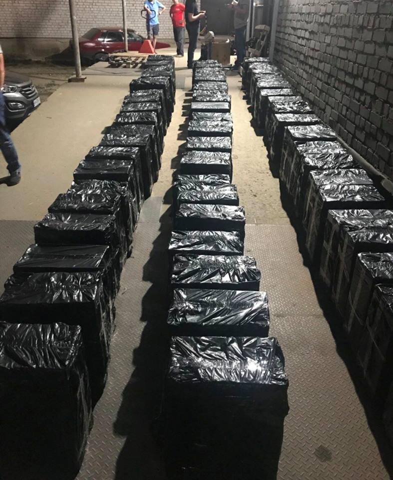 В Харькове изъяли контрафактных сигарет на 700 тысяч гривен (фото)