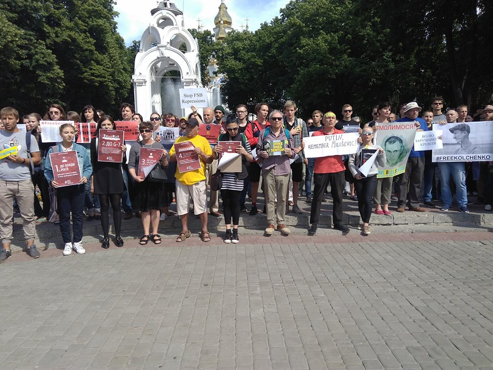 В Харькове состоялась акция #SaveOlegSentsov (видео)