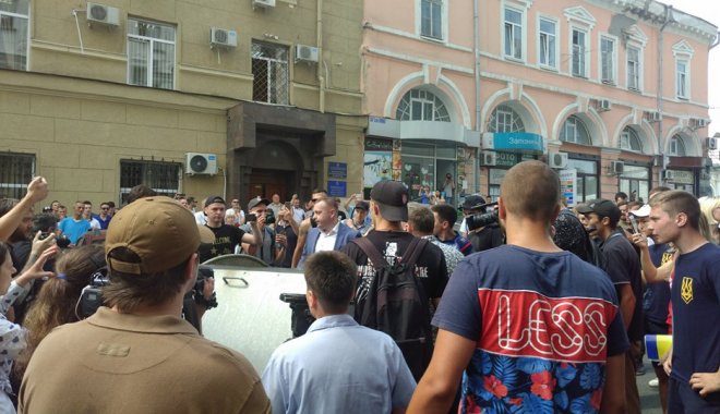 Столкновения в Харьковском горсовете: помощнику Кернеса сломали палец