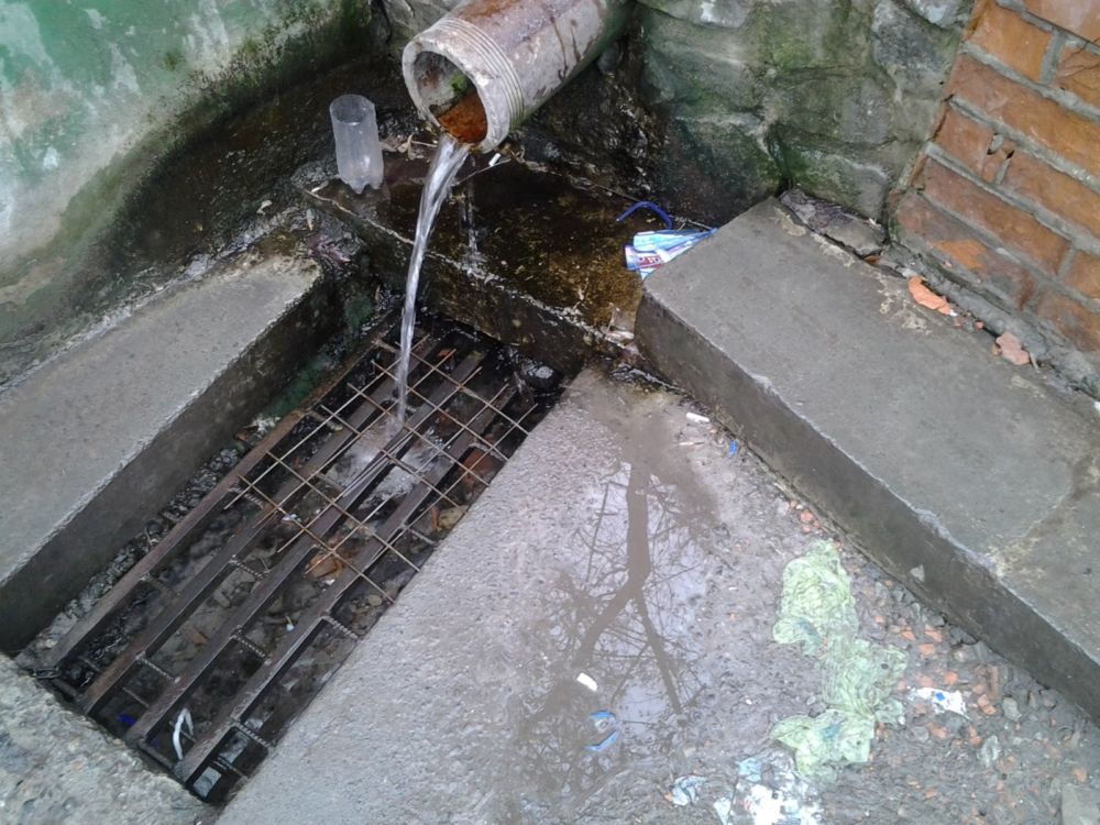 Вода из источника на Конторской опасна для питья