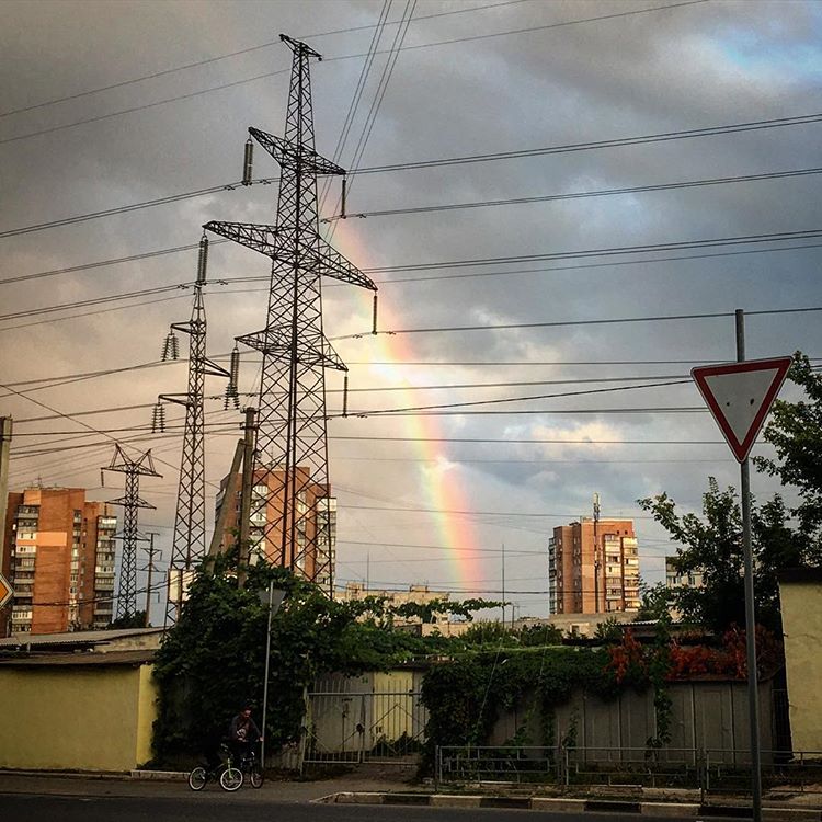 ТОП “радужных” фотографий неба над Харьковом