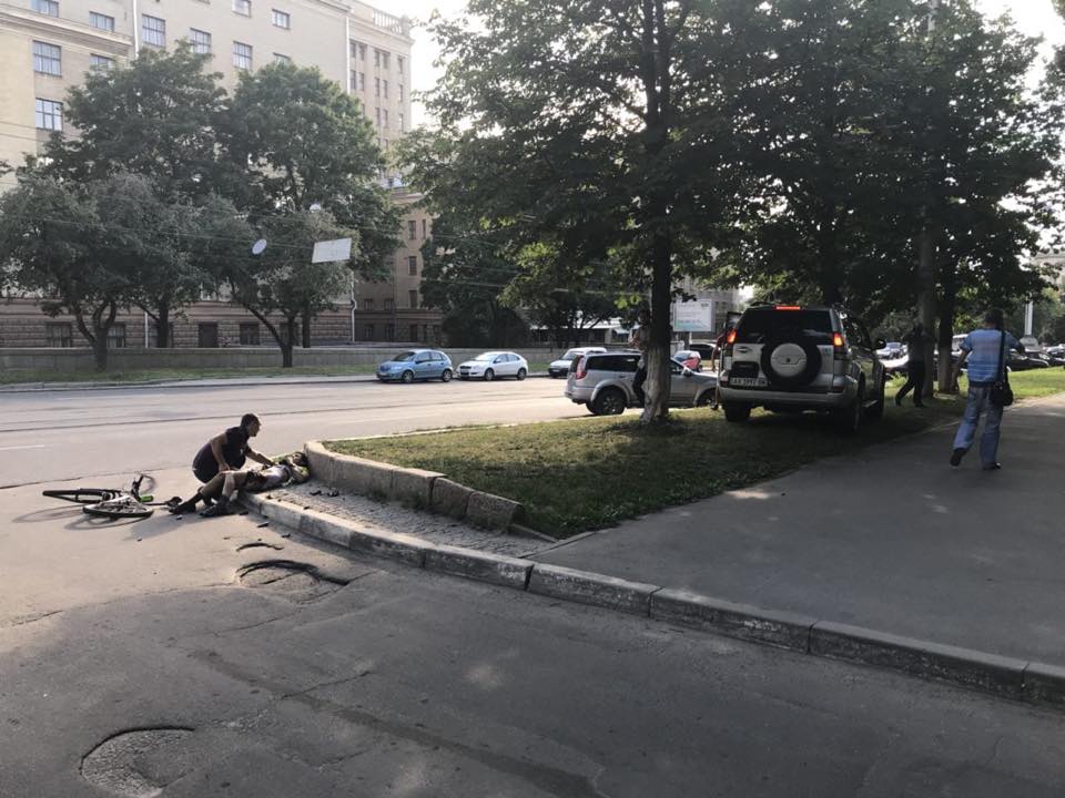 В Харькове суд арестовал женщину, которая сбила на смерть чемпиона Украины по мотокроссу (видео)