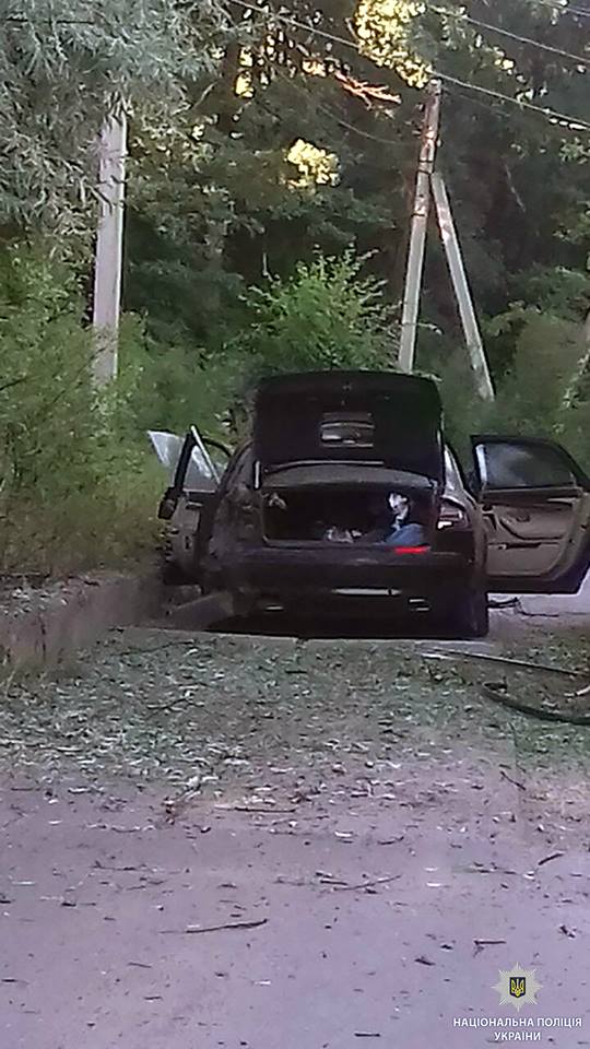 В Харькове подорвали автомобиль директора фармацевтической фабрики (фото)