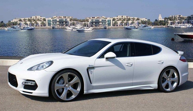 На Харьковщине чиновница сельсовета задекларировала Porshe Panamera – ХАЦ