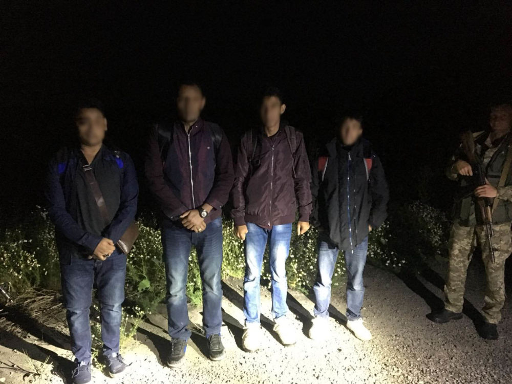 На Харьковщине задержали группу мигрантов из Бангладеша
