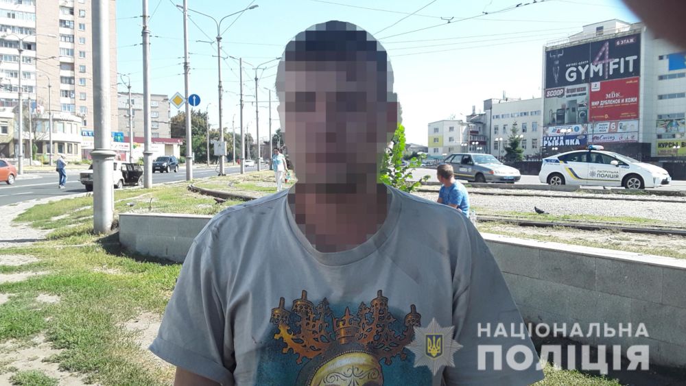 В Харькове водитель автобуса задержал мужчину за кражу денег