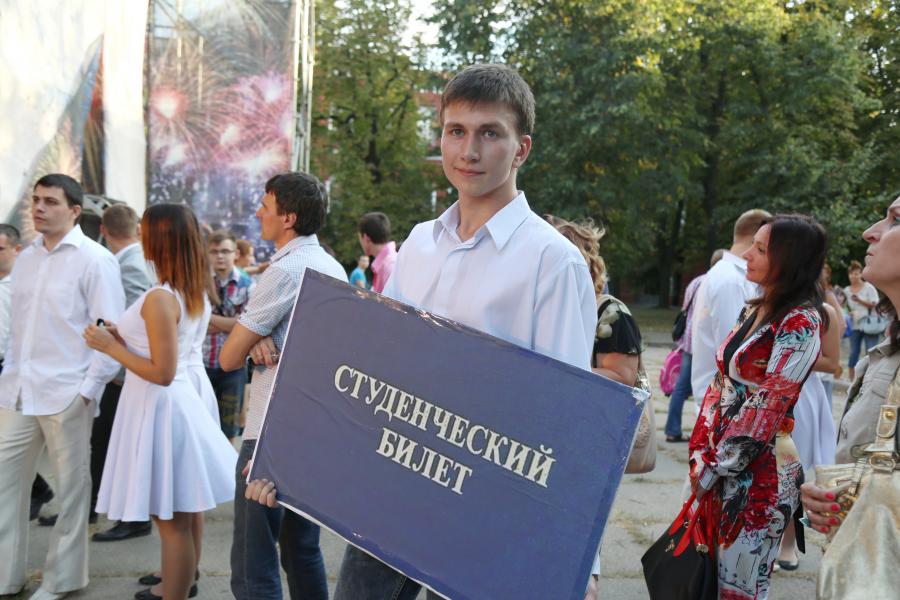 Абитуриенты подали более 116 тысяч заявлений на поступление в харьковские ВУЗы