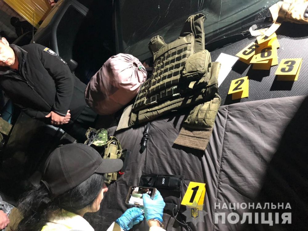 Полиция отрабатывает несколько версий рейдерского захвата элеватора под Харьковом (фото, видео)