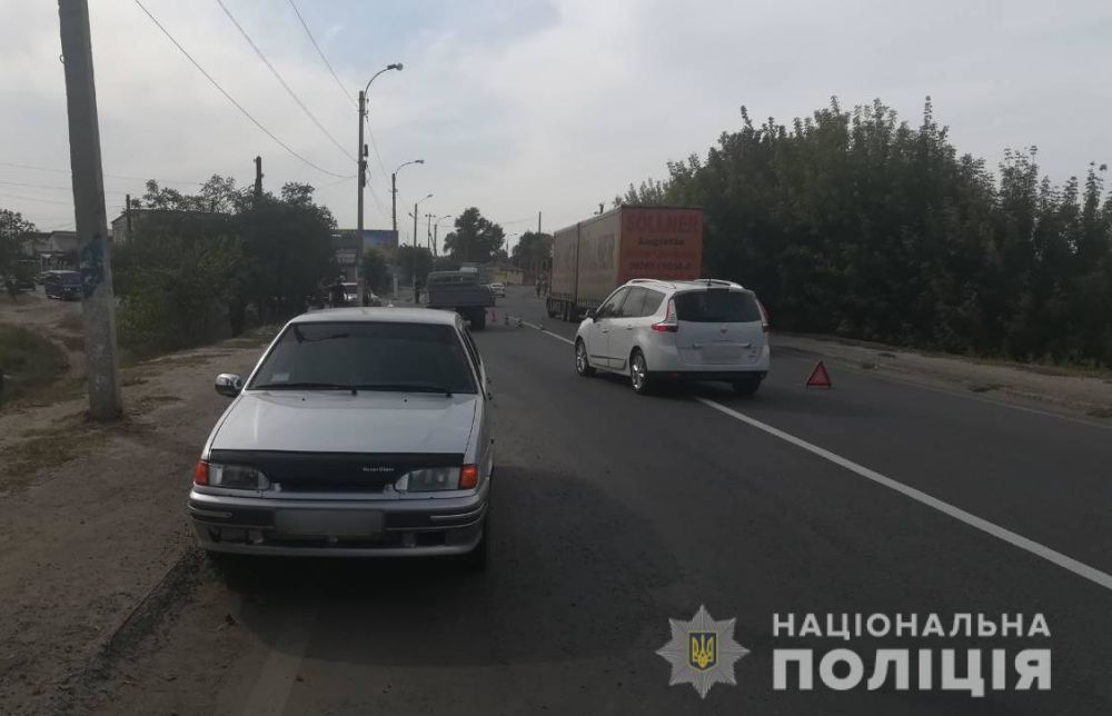В Изюме водитель “легковушки” сбил 10-летнюю девочку: ребенок в коме