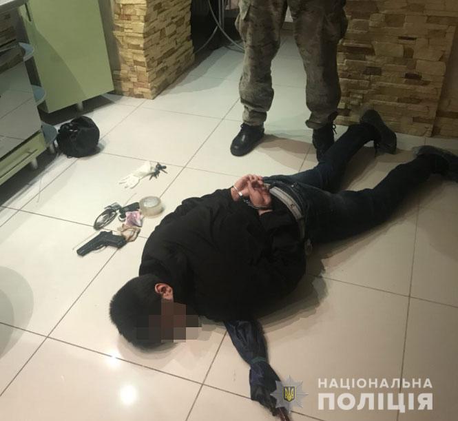 Харьковская полиция предотвратила убийство женщины в Черкассах