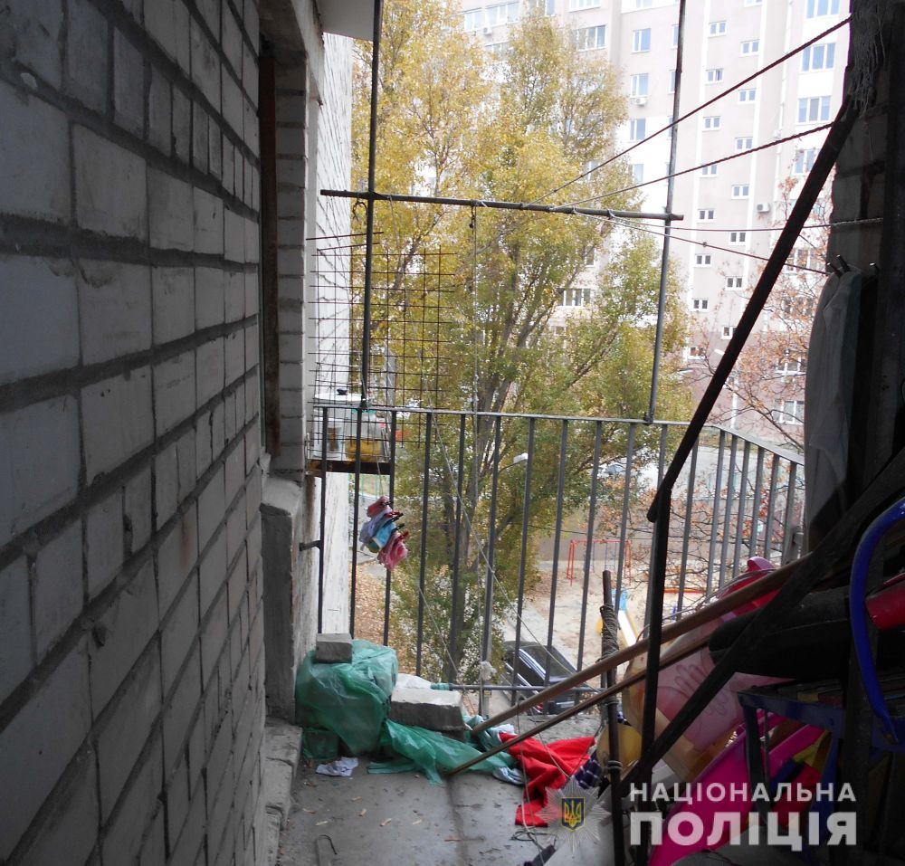 В Харькове школьница покончила жизнь самоубийством