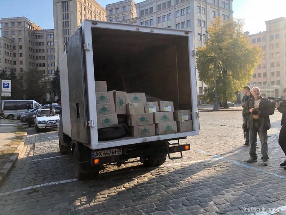 Харьковщина передала Черниговской области гуманитарную помощь (фото)