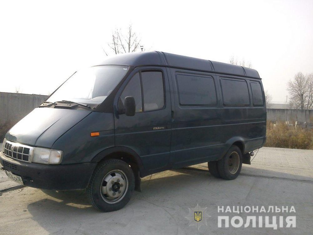 На Харьковщине женщина пыталась угнать «Газель»
