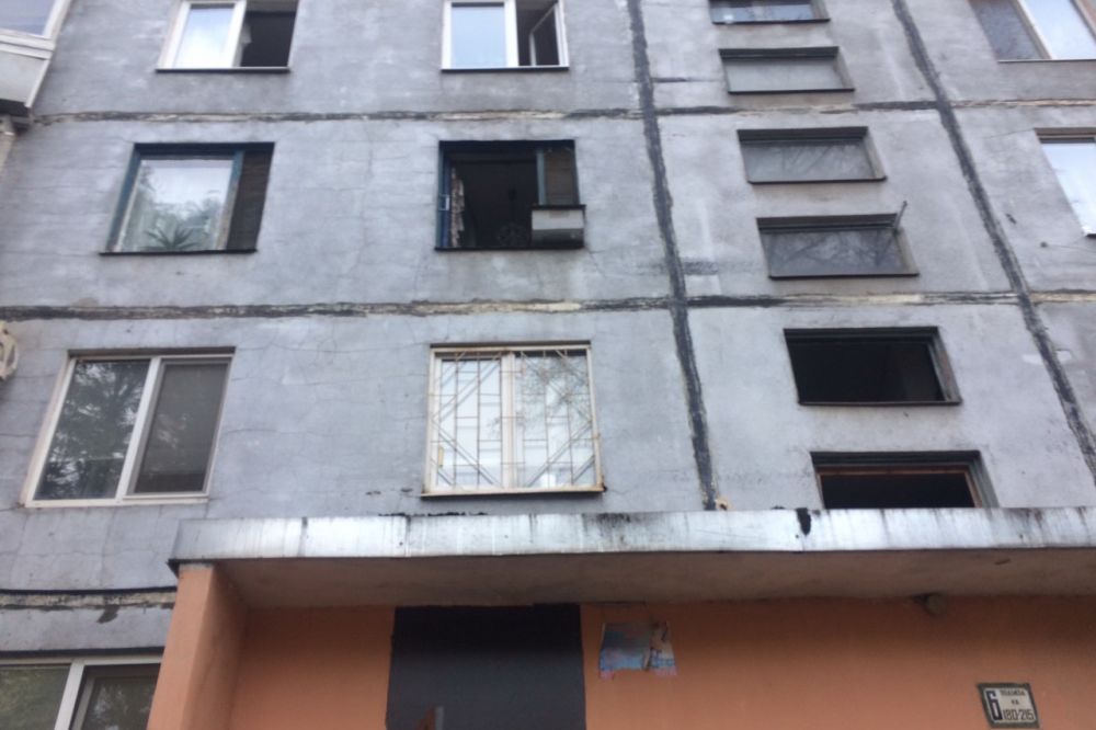 На Салтовке возгорание на балконе многоэтажки едва не повлекло масштабный пожар